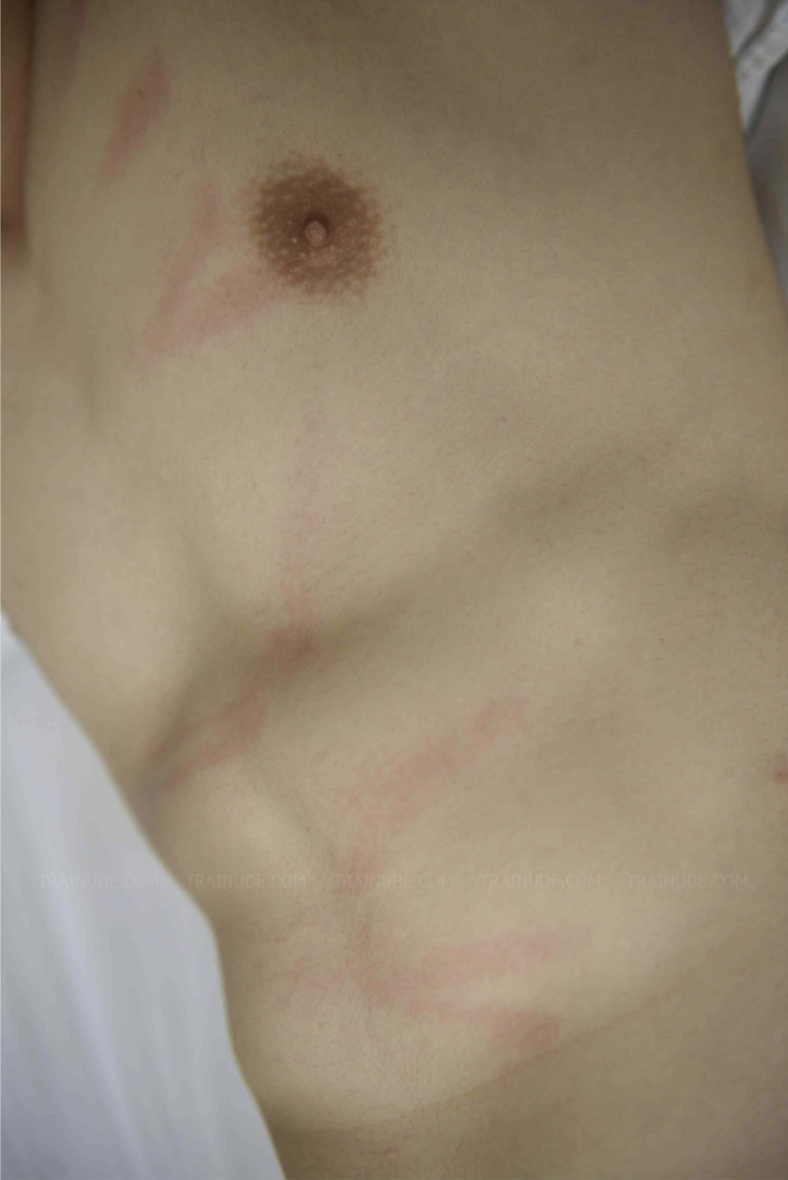 【看巴士：www.kan84.tv】 (84).png