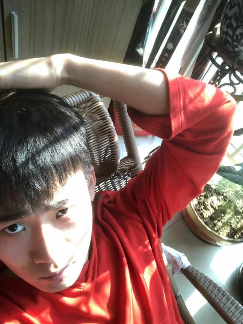 直男体育生 (4).jpg