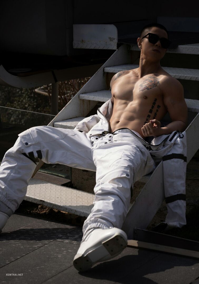 HORMONE Issue #12-2 (36).jpg