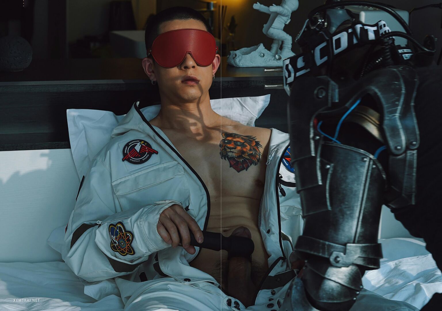 HORMONE Issue #12-2 (104).jpg