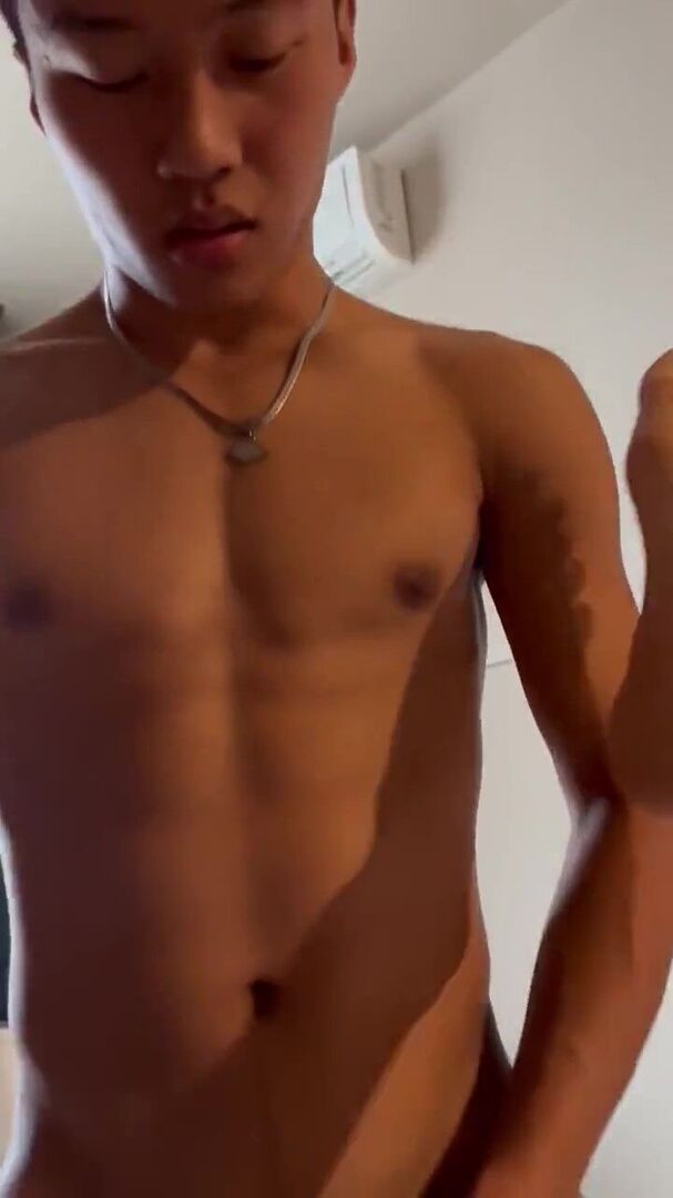 直男互操1 - frame at 0m26s.jpg