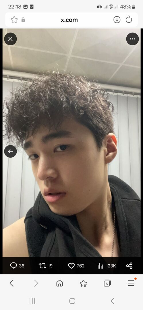 Screenshot_20251121_221822_Samsung Internet.jpg