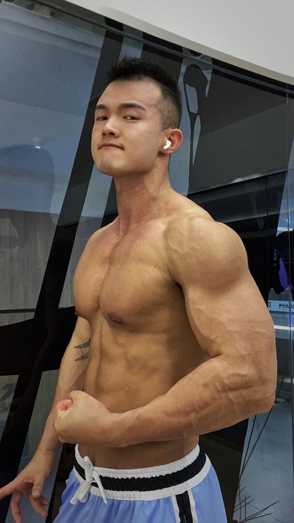 Alexxiang16 TW (170).jpg