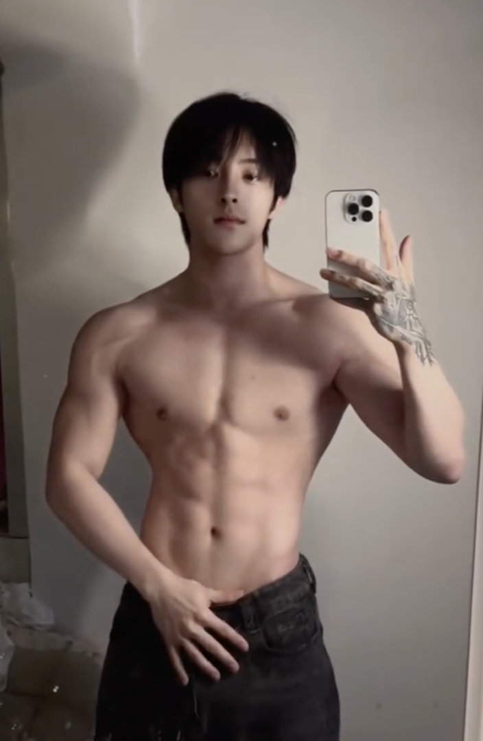 龙Patrick的作 96597867.png